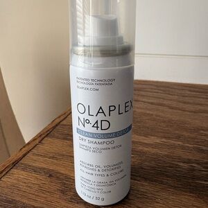 OLAPLEX No.4D Clean Volume Dry Shampoo